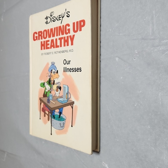 Disneys Growing Up Healthy Book - Picture 4 of 7